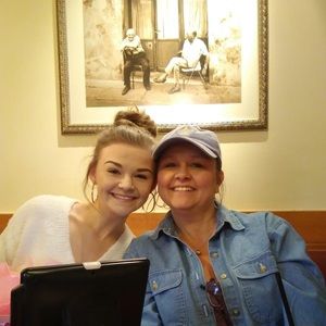 Meet your Posher, Angie